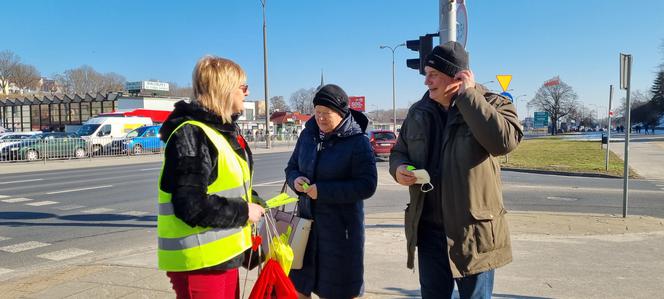 W walentynki policja przypomina, że kochać musimy się też na drodze