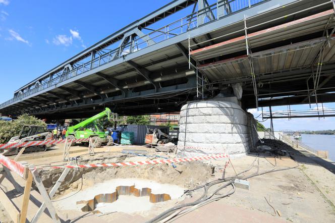 Rozbudowa mostu im. Józefa Piłsudskiego w Toruniu. Tak wyglądają prace w czerwcu