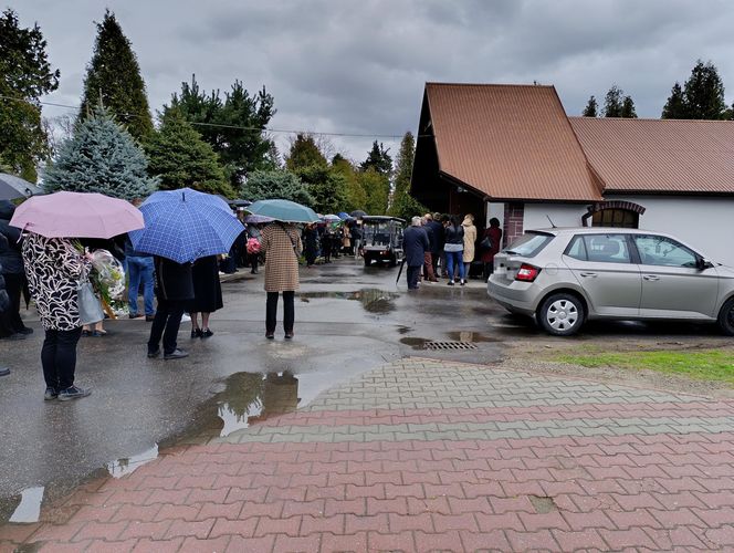 Pogrzeb Anny M w Nowym Sączu 