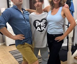 Barwy szczęścia nowy sezon. Asia (Anna Gzyra-Augustynowicz), Emil (Artem Malaszczuk), Hubert (Marek Molak) na planie