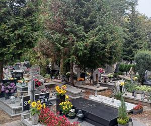 Ceny zniczy i wiązanek. Cmentarz Winiarski - Piątkowo Poznań