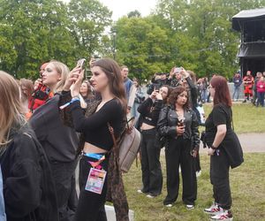Kortowiada 2025. Koncerty na Plaży Kortowskiej przyciągnęły tłumy. Tak wyglądał drugi dzień imprezy!