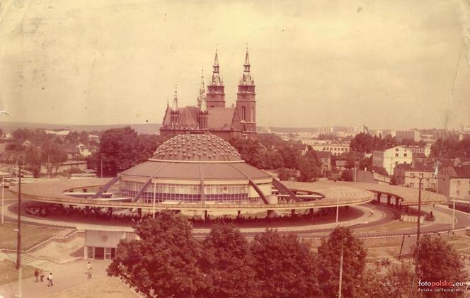 Dworzec autobusowy w Kielcach ma 40 lat! Zobacz jak się zmieniał