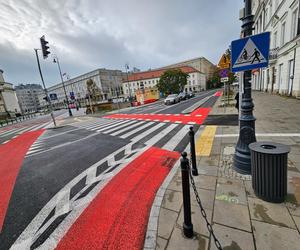 Plac Trzech Krzyży jest już w pełni przejezdny