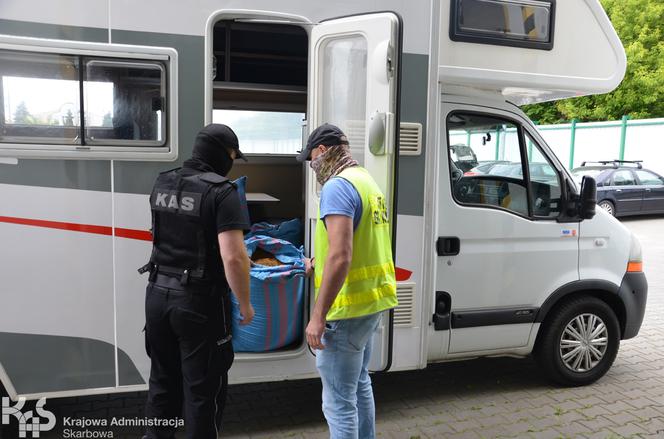  600 kilogramów nielegalnego tytoniu nie trafi na rynek! [WIDEO]