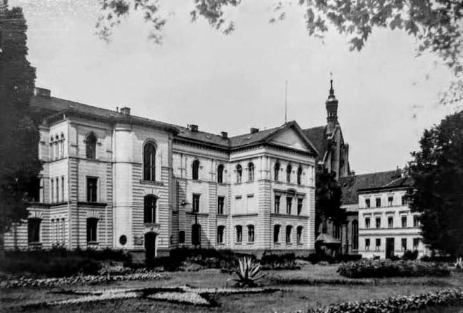 Bydgoszcz na czarno-białych pocztówkach z lat PRL. Niesamowite wspomnienia