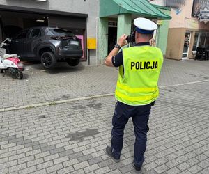 Żory: 73-latek wjechał autem w salon beauty