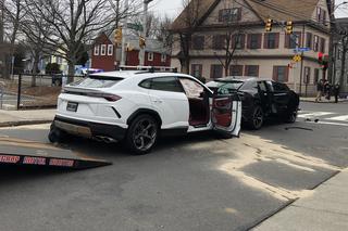 Nastoletni złodzieje dwóch Lamborghini rozbili o siebie mocarne auta. ZOBACZ