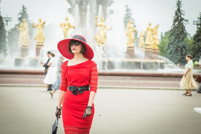 Czerwona królowa jak bajka o rosyjskim Kopciuszku. Ta historia wydarzyła się jednak naprawdę!