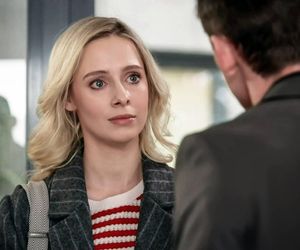 Pierwsza miłość odc. 3999. Kaja (Elżbieta Trzaskoś), Oskar (Filip Gurłacz)