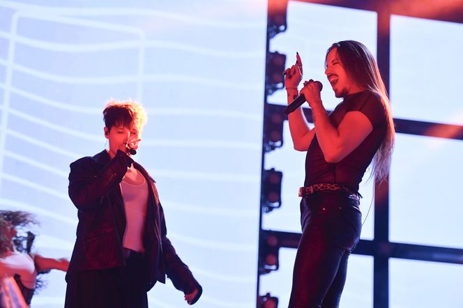 Michał Szpak przyłapany bez spodni za kulisami koncertu. Tego nie pokazali w TV!