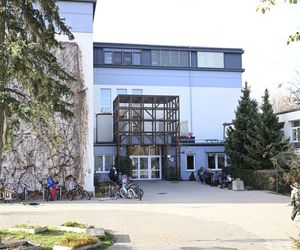 Porywacze dzieci grasują w Warszawie?! „Próbowali nakłonić 9-latka, żeby wsiadł do auta”. Rodzice przerażeni