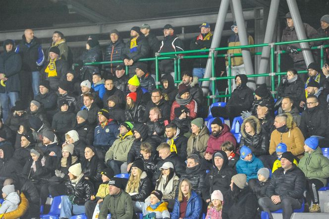 Elana Toruń - Zawisza Bydgoszcz 1:1, zdjęcia kibiców, opraw i piłkarzy ze Stadionu Miejskiego im. Grzegorza Duneckiego