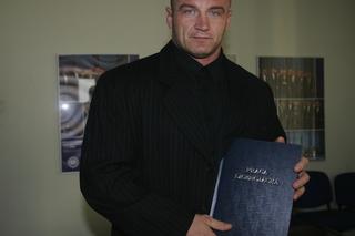 Mariusz Pudzianowski skończył studia