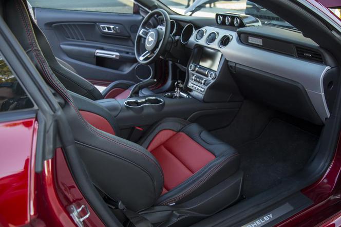 Ford Mustang Super Snake