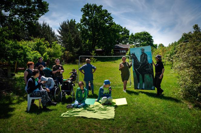 FUNDACJA DZIELNA MATKA