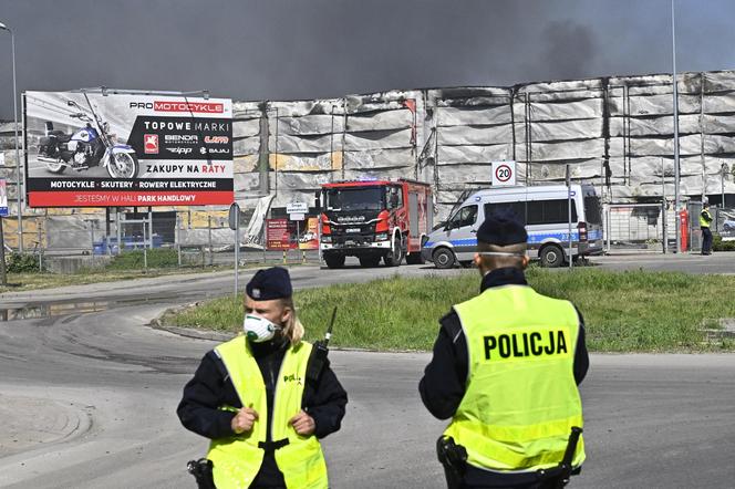 Wiadomo, kto mógł podpalić CH Marywilska 44. Policja pokazała tajemnicze zdjęcie