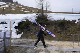 Festiwal wpadek przed mistrzostwami świata w lotach. Niepokojąca sytuacja, organizatorzy zanotowali kuriozalną wtopę