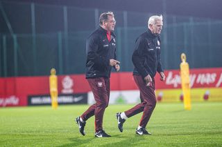 Robert Lewandowski i inni kadrowicze na treningu reprezentacji Polski