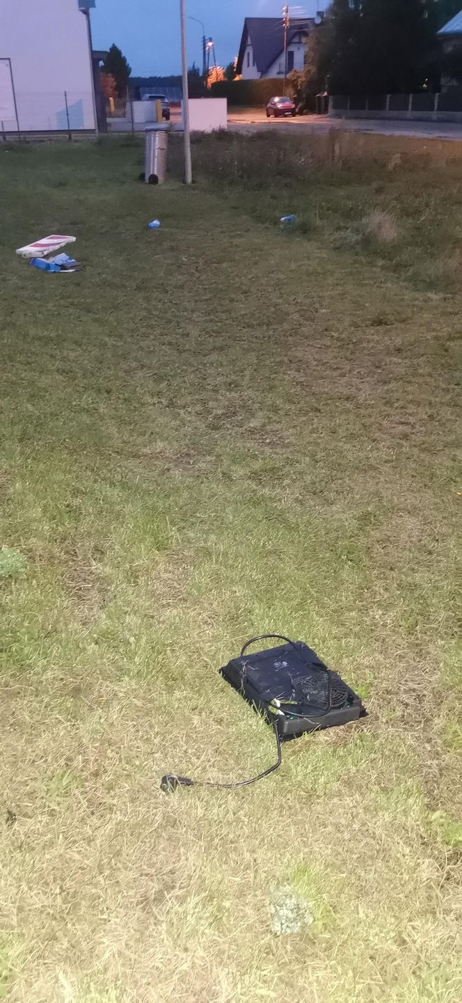 Bałagan na skateparku na Gronowie