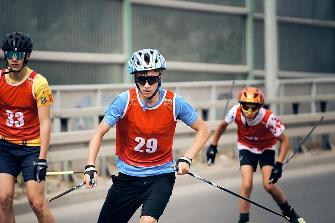 W pierwszym dniu zawodów o Puchar Polski w biegach na nartorolkach Marwe Cup zawodnicy wzięli udział w sprincie techniką dowolną