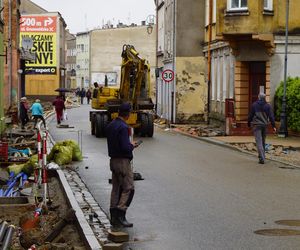 W Głuchołazach sceneria jak z czasów wojny. Mieszkańcy: „Chleba nam potrzeba” 