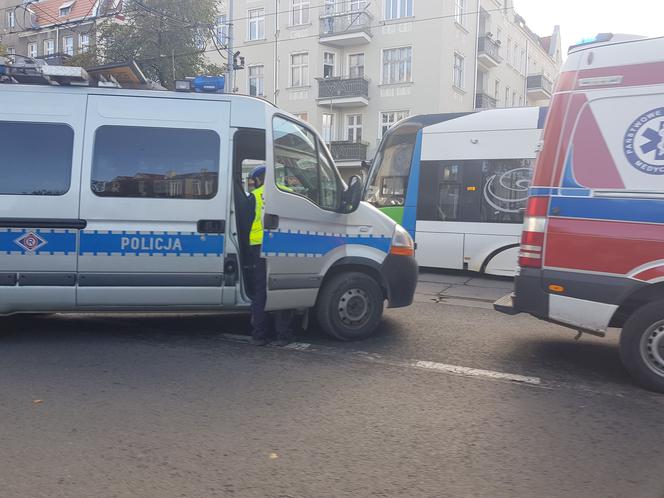 Zderzenie samochodu i tramwaju na ul. Krzywoustego