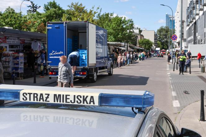 Walka o miejsce na Wiatraku. Kierowcy kontra sprzedawcy i klienci 