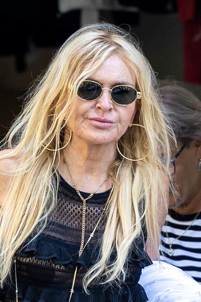 Monika Olejnik. W falbanach pogubiła pranie