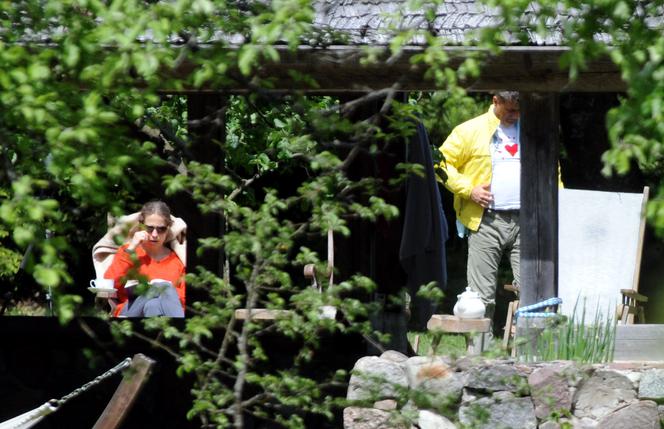 Polacy puścili go w szlafroku