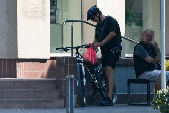 Robert Więckiewicz na rowerze