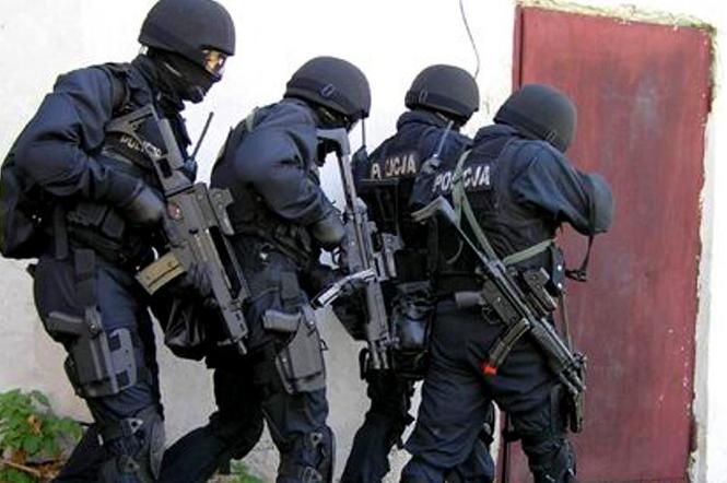 Policjanci ze Szczecina rozbili grupę handlarzy narkotykami