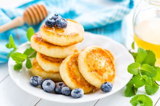 Fit placki z piekarnika. Niskokaloryczne danie nie tylko dla osób na diecie