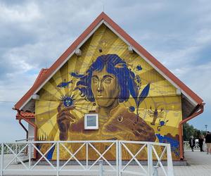 W Olsztynku i we Fromborku pojawiły się murale z Mikołajem Kopernikiem [ZDJĘCIA]