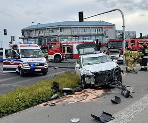 Przeleciał kilkadziesiąt metrów. W stanie krytycznym trafił do szpitala. Przerażające okoliczności potrącenia na Targówku