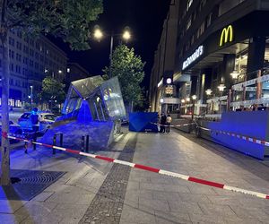 Koszmar w samym sercu stolicy. Młoda kobieta runęła z 7 piętra. Nie żyje