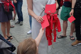 Ukraińcy protestowali na krakowskim Rynku. Chcą, by Ołeh Sencow i inni ukraińscy więźniowie polityczni zostali wypuszczeni z rosyjskich więzień