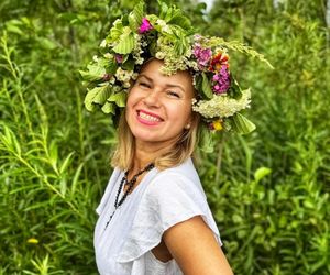 Wyjątkowe „Morsowe Wianki” ekipy Mors Może Więcej nad zalewem w Wąchocku. Było magicznie