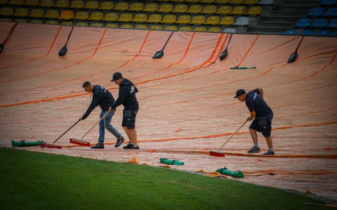 Stal Gorzów - GKM Grudziądz. Kibice przez ponad 5 godzin byli uwięzieni na stadionie, a mecz się nie odbył!