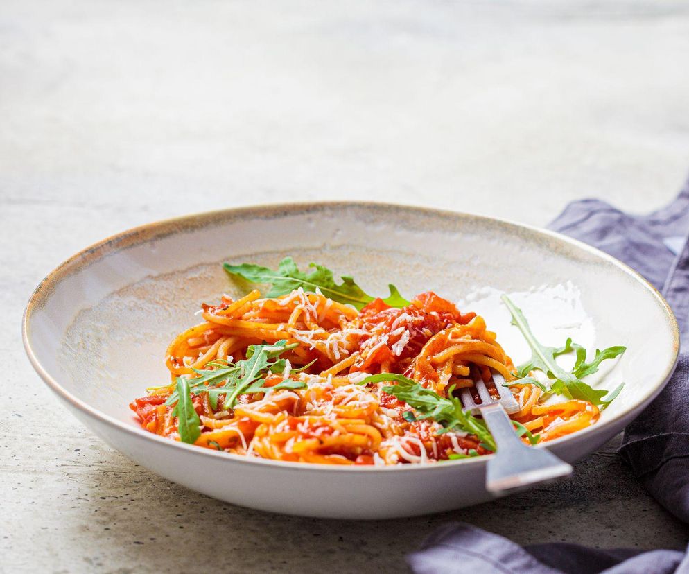 linguine z pomidorami