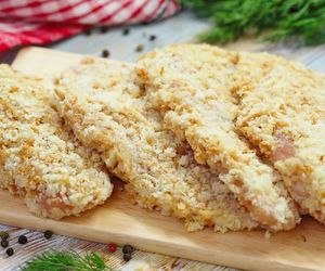 Pyszne kotlety z filetu drobiowego w sprytnej panierce: lepsze niż schabowe Magdy Gessler