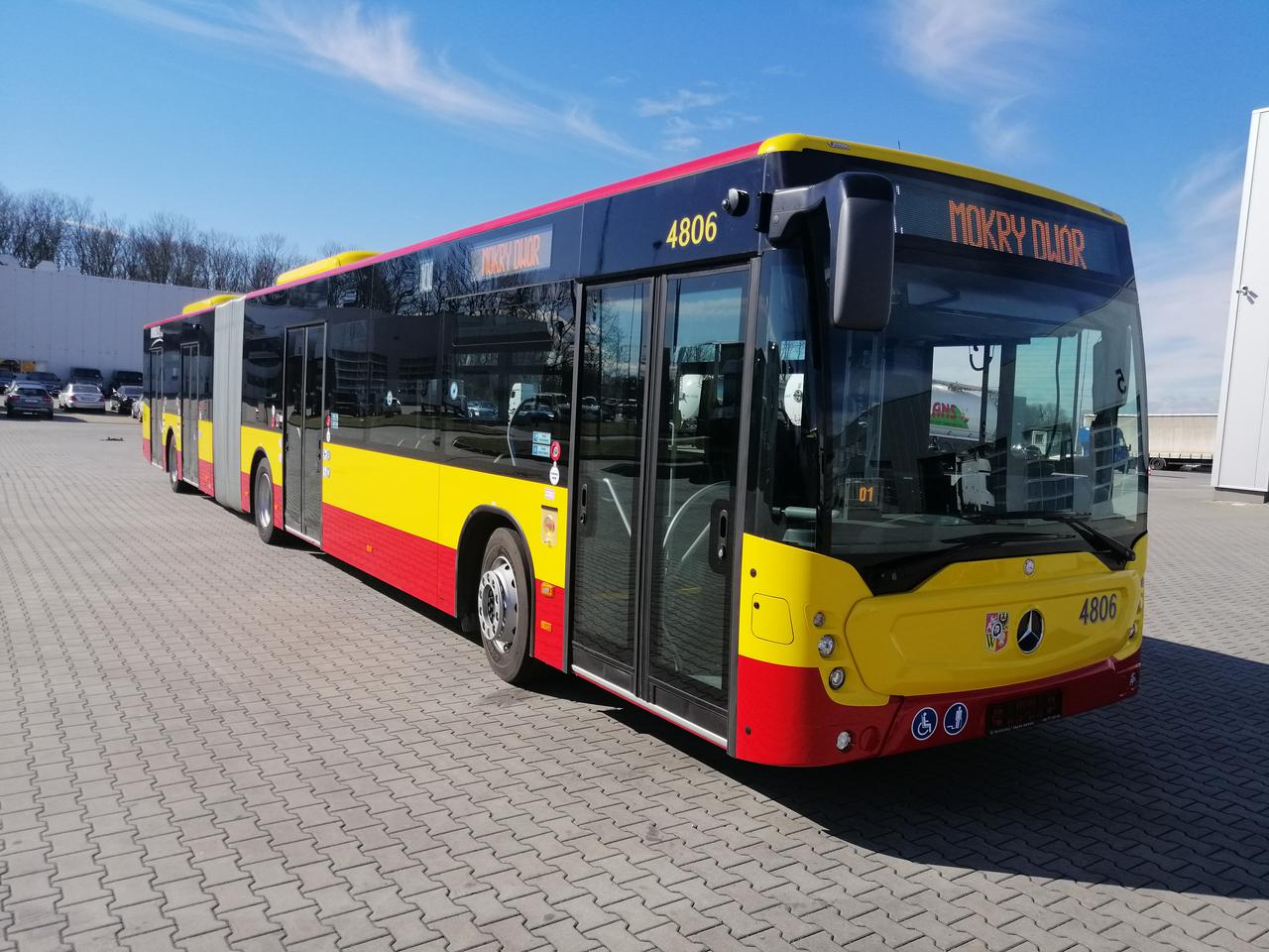 Wrocław: Tak wyglądają nowe autobusy. Od jutra będą jeździć na trzech liniach [ZDJĘCIA]