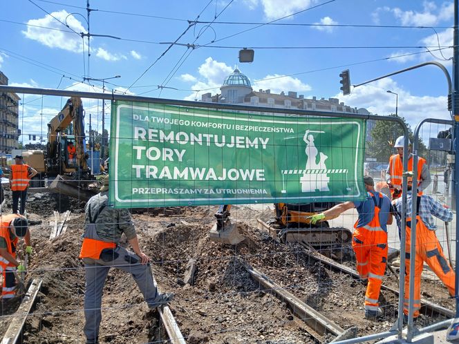 Tramwajowy remont pl. Zawiszy w Warszawie