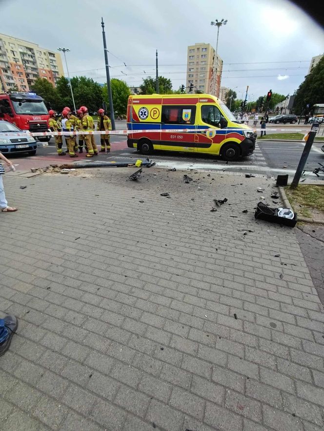 Łódź. Samochód wjechał w grupę przechodniów 