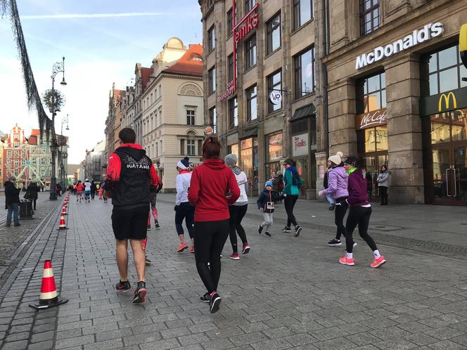 Bieg tyłem we Wrocławiu 