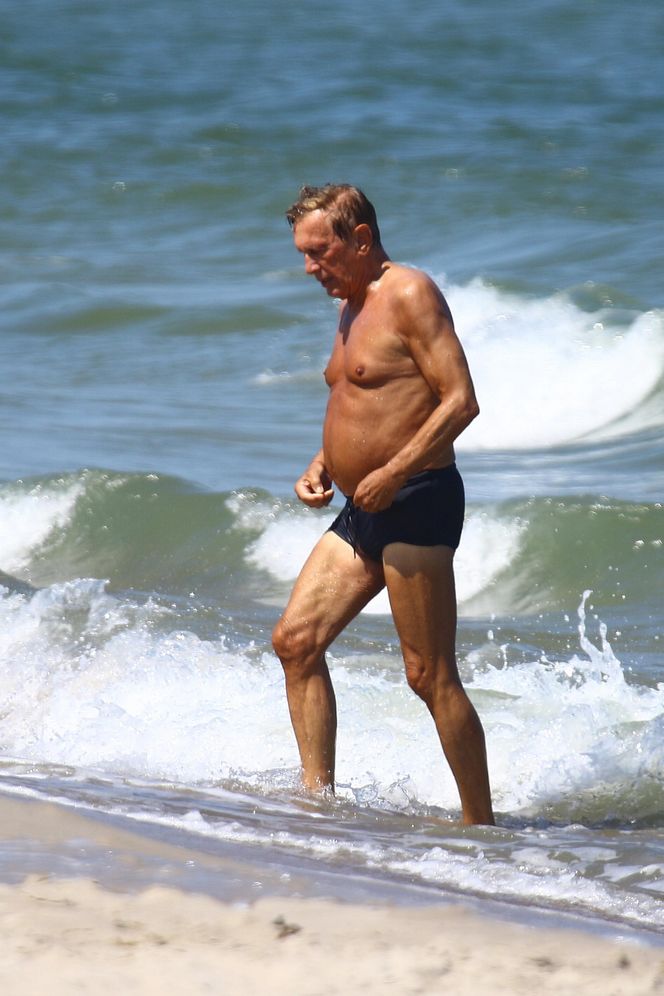 Jan Englert z żoną i ćorką w Juracie