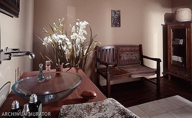 Sposób na orientalny salon. Meble indyjskie