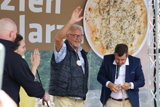 Dzień Cebularza 2025. Na pl. po Farze w Lublinie stanęło cebularzowe miasteczko