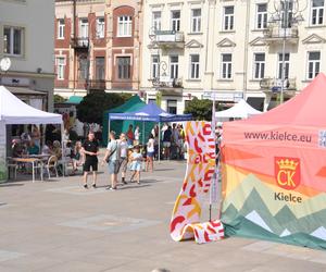 Rzemieślniczy Bazar w Kielcach. Były stoiska handlowe oraz atrakcje