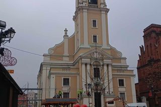 Walentynki w Toruniu. Jak spędzają je mieszkańcy i jaki jest przepis na miłość? [SONDA]